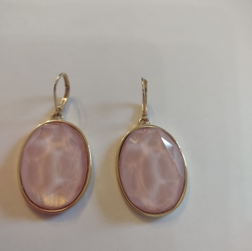 Women's ESTATE unsigned earrings - Picture 1 of 3